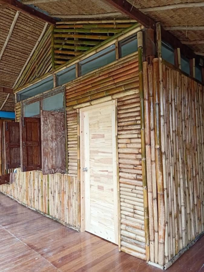 Hotel Bansuanphutarn Ban Pha Saeng Lang Esterno foto
